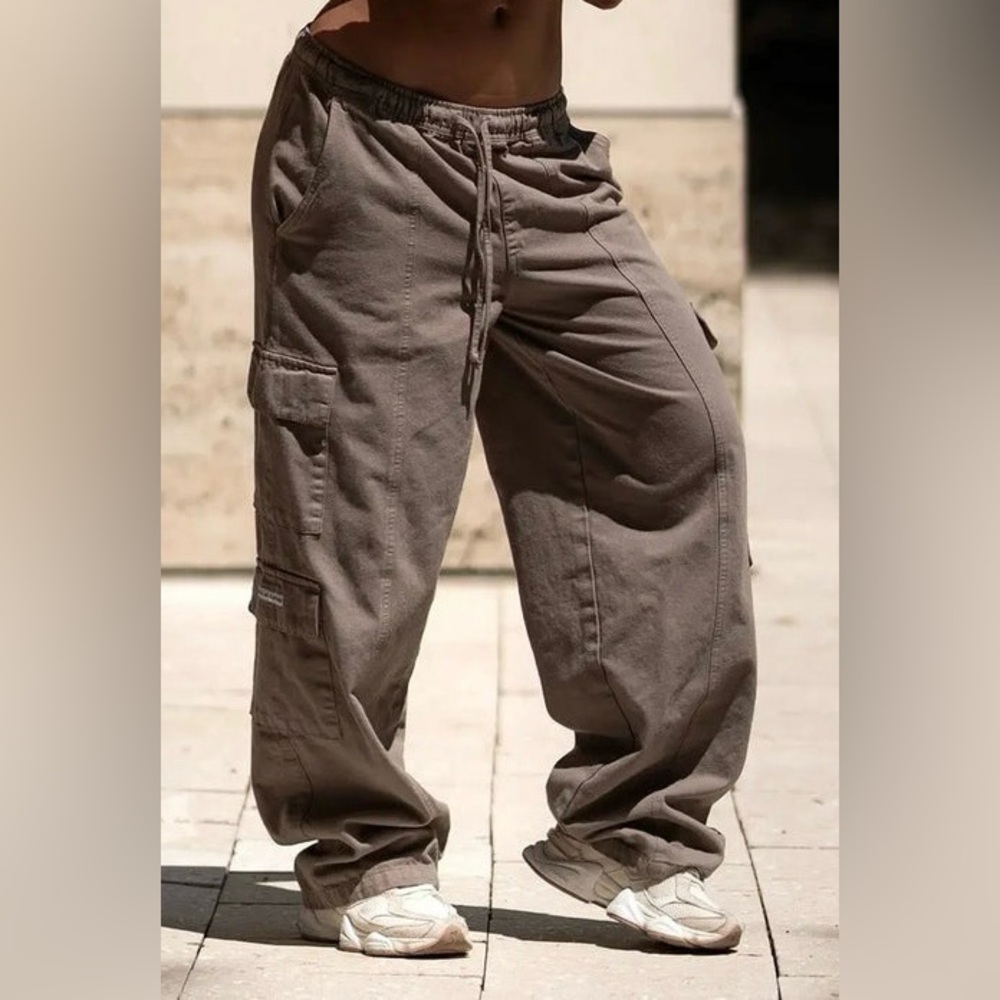 TLF Apparel LOW RISE OVERSIZED CARGO JOGGERS - Picture 5 of 6